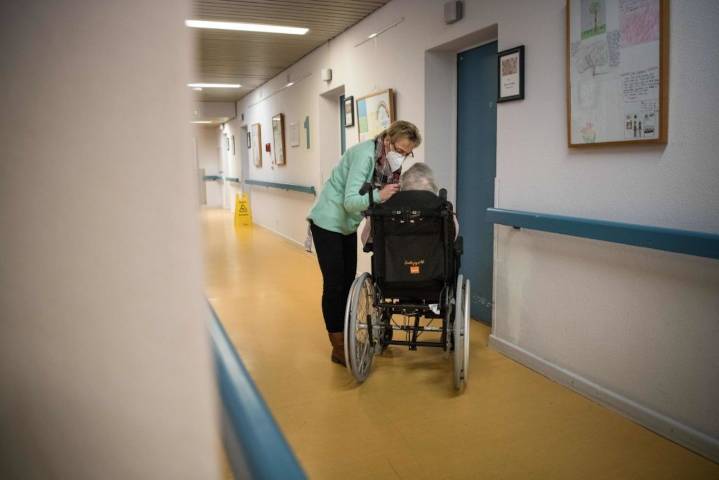 Asking Eric: As elderly sister’s care bills mount, now is not the time to argue about vitamin use