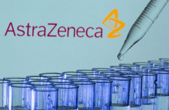 AstraZeneca beats third-quarter expectations, maintains outlook