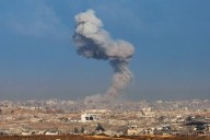 Israel lanza una oleada de bombardeos en toda Gaza y mata al menos a 25 personas