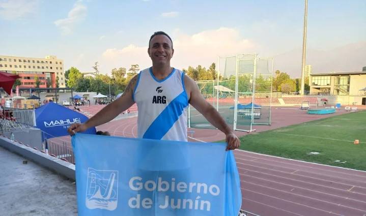 Leandro Tecce, con el corazón en Junín y la mirada en Chile