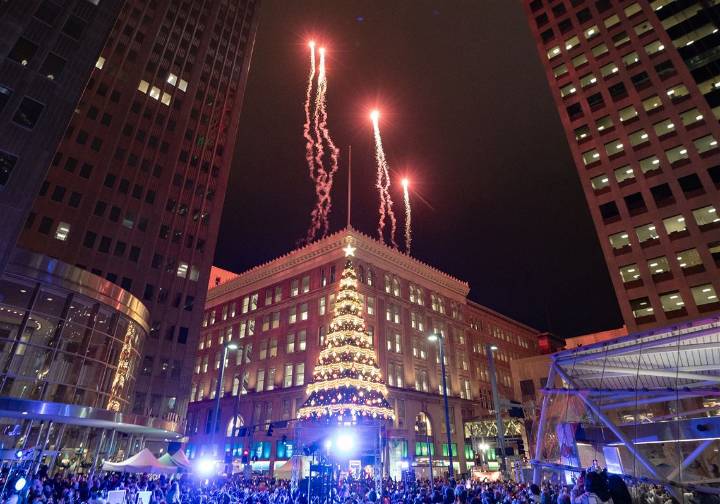 Pittsburgh Light Up Night 2025's schedule of events features music and fireworks