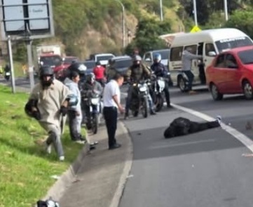 Siniestro vial en Catambuco deja un menor gravemente herido