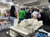 Padres esperan aguinaldos y bonificaciones para comprar los estrenos de sus chamos