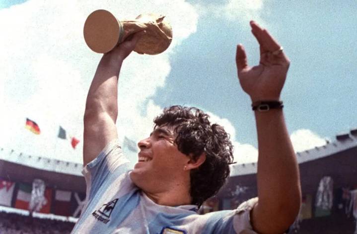 Fútbol argentino recuerda a Maradona cinco años después de su muerte