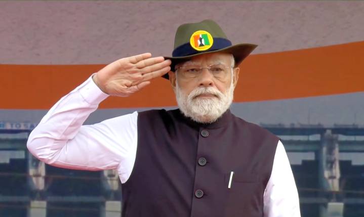 Nehru prevented Patel from fully integrating Kashmir into Indian Union: PM