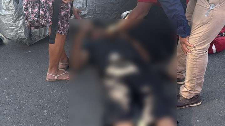 Hombre resulta con golpe tras caer en el Centro de Cuautla