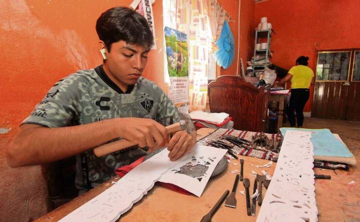 Papel picado: Arte hecho con las manos y el corazón