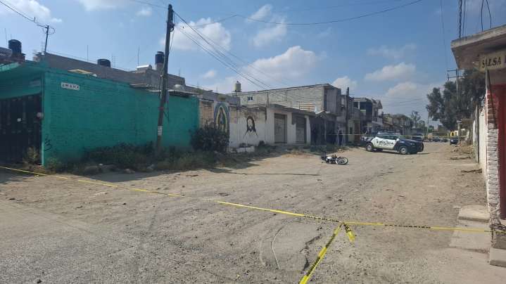 BALEAN A UN HOMBRE Y A UNA MUJER EN LEÓN