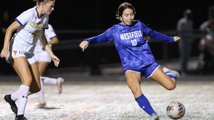 No. 4 Westfield extends win streak, rolls into N2G4 semifinals