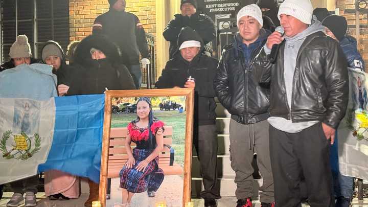 'Justicia por María' shouted at Boone County Prosecutor's Office steps