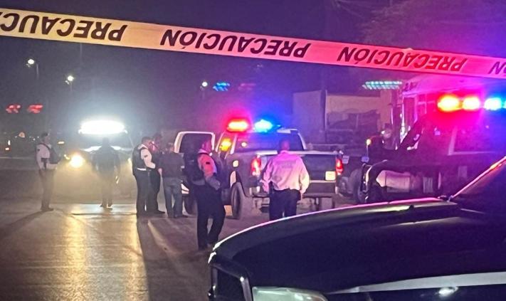 Masacre en la Manuel J Clouthier deja al menos tres muertos