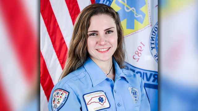 NC: Off-duty paramedic killed while trying to help crash victims