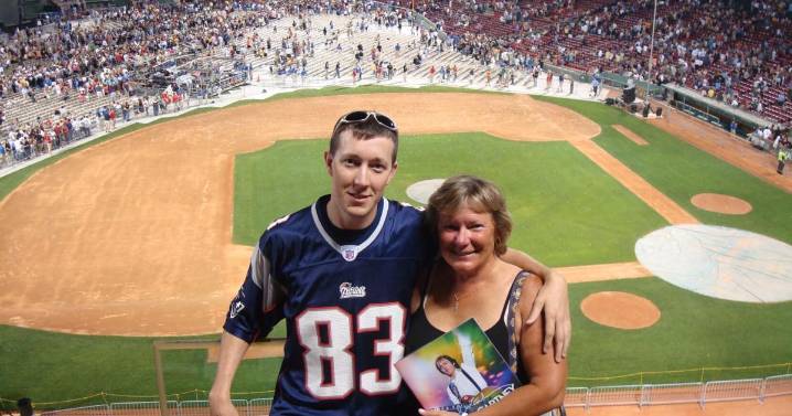 The day strangers helped a man on his birthday: ‘Overwhelming but in a great way’