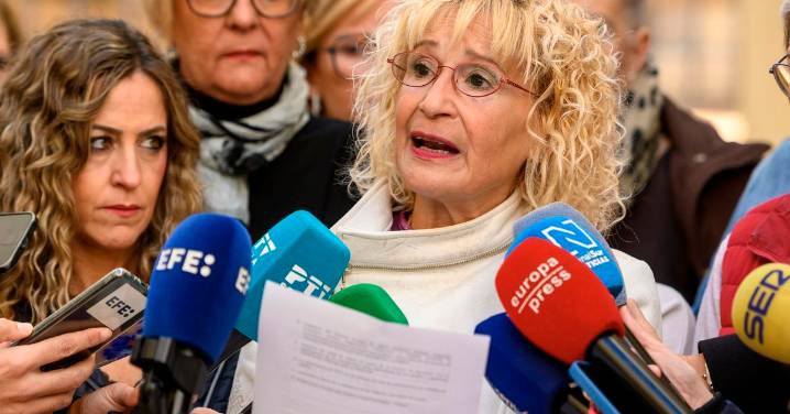 Amama denuncia que tres mujeres han muerto por retrasos en los cribados y la Junta lo niega