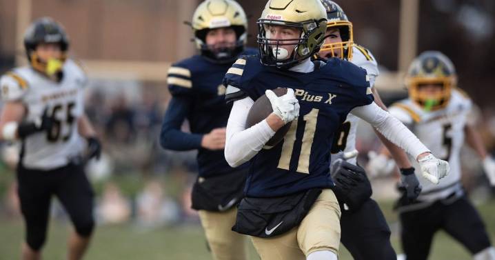 St. Pius X scores TD in waning seconds to beat Monroe City, reach first state final