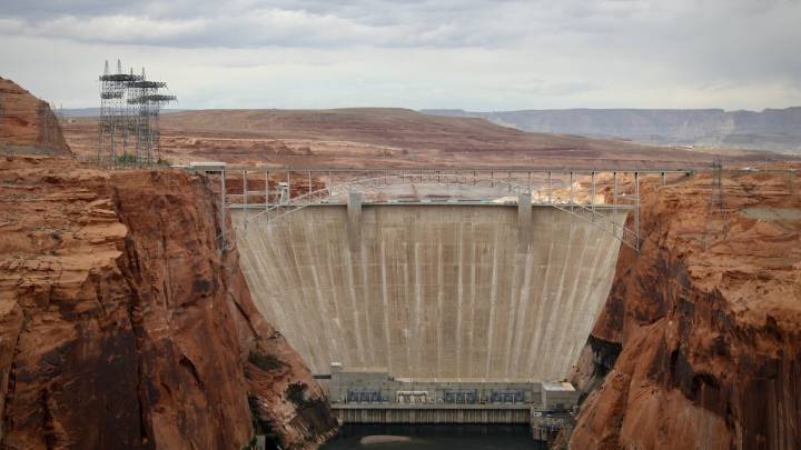 State leaders call for action on Colorado River negotiations after missed deadline