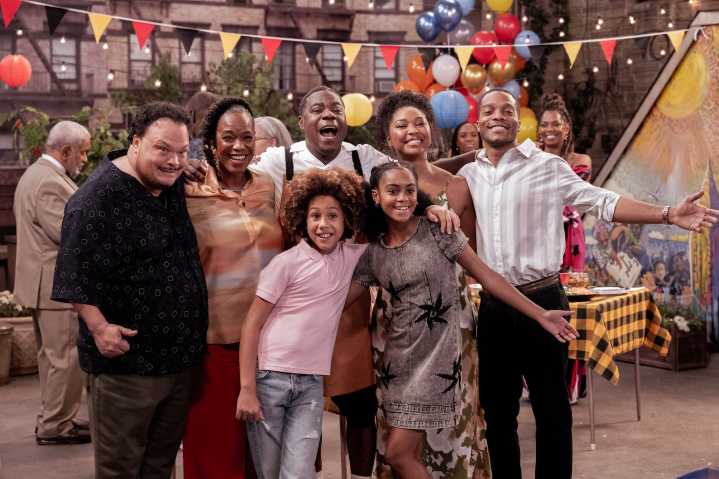 Who Should Play Andrew on Season 2 of 'The Neighborhood' Spinoff 'Crutch'?