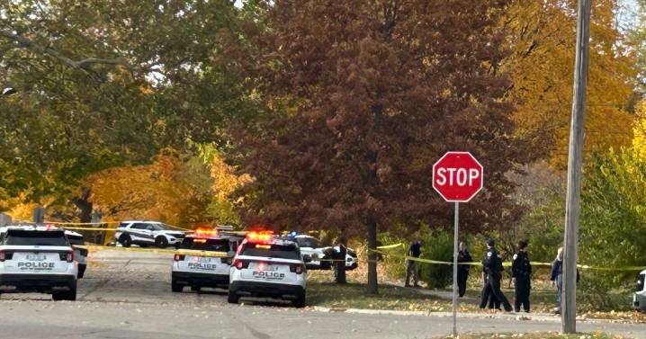 Two shot in Rockford neighborhood Thursday