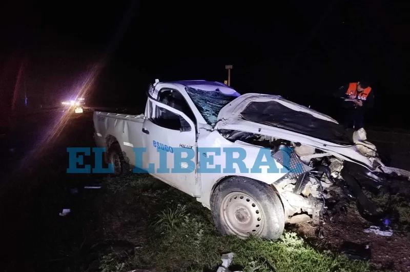 VIDEO. Dos personas lesionadas tras fuerte choque de camiones y camioneta en la Ruta 34