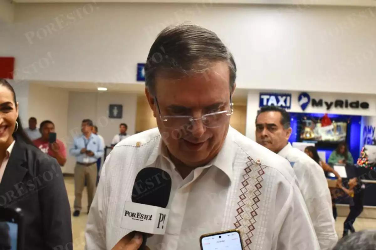 "Vamos a ir bien a pesar de un escenario muy difícil": desde Yucatán México fortalece a las Mipymes con convenio entre Economía y FedEx