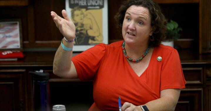 Letters to the Editor: Katie Porter slips in polls after outburst, but don’t we need a tough leader?