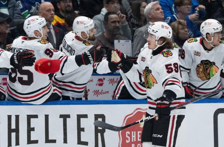 Tyler Bertuzzi’s 3rd-period hat trick leads the Chicago Blackhawks past the Vancouver Canucks 5