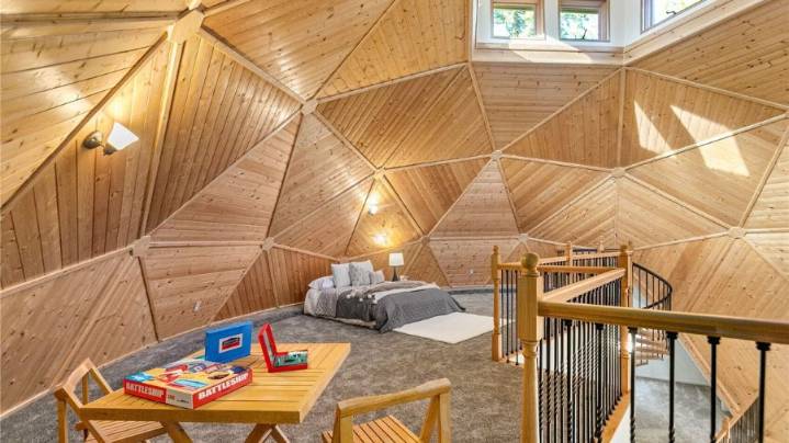 Nuclear engineer's dome home listed for sale in Port Orchard