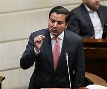 Qué está pasando con David Luna?