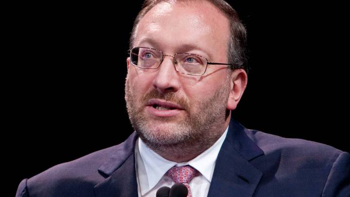 Baupost's Klarman bought into this fast-food stock last quarter before its rebound