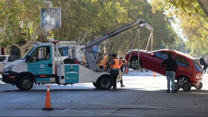 Mal estacionamiento: qué dice la normativa en San Juan sobre sanciones