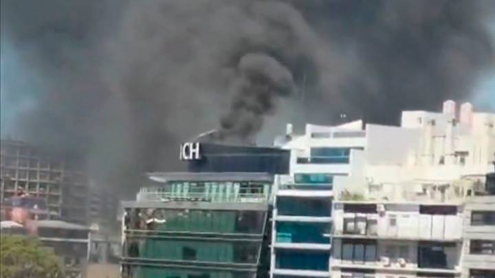 Impresionante incendio en un edificio de oficinas de Retiro