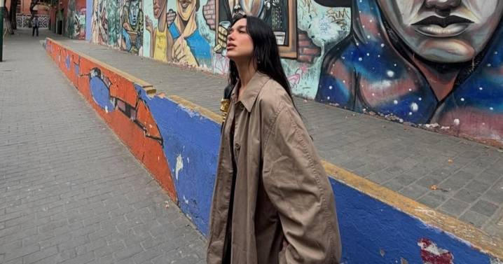 Dua Lipa Shows How It's Done in Trench Coat