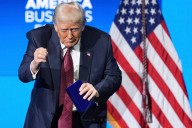 Trump confunde Sudamérica con Sudáfrica durante un discurso en Miami