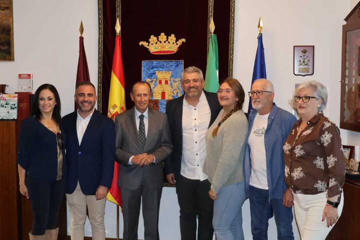 Julio Aragón Leira, pregonero del Carnaval de Chiclana 2026