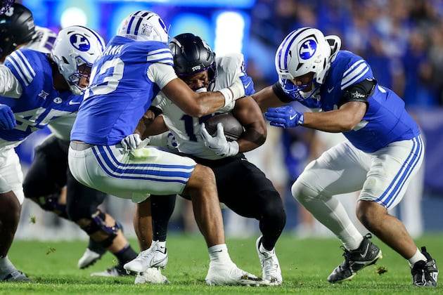 After most complete game of season, Cougars turn attention to slumping Cincinnati as a slight favorite