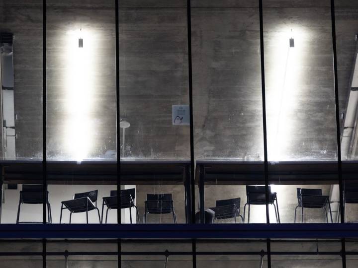 Government numbers show huge drop in foreign students from India