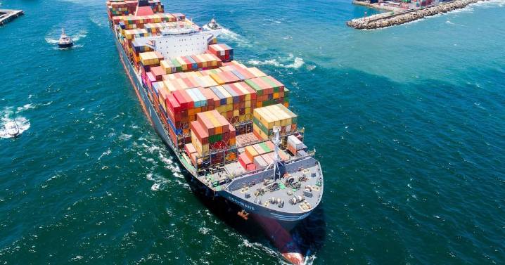 Las ganancias de la naviera Csav del grupo Luksic caen en medio de menor tarifa de flete y costos al alza
