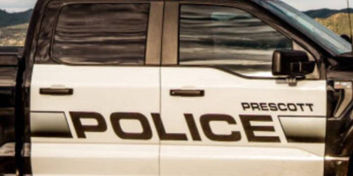 Man dies in Prescott motorcycle crash