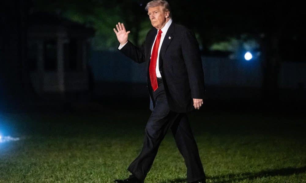 Trump dice “no creer” que EEUU vaya a la guerra con Venezuela, pero elude hablar de planes