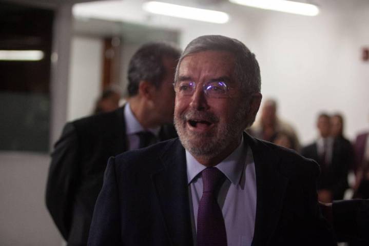 Sheinbaum confirma licencia del canciller De la Fuente; toma licencia médica