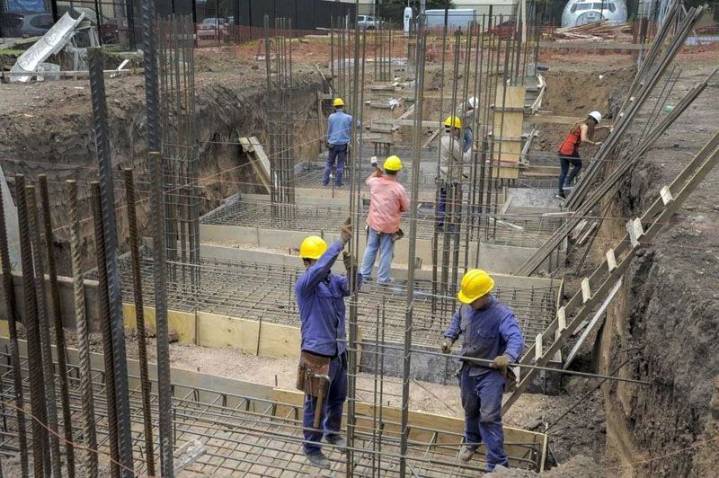 Gobierno acelera la reforma laboral, pero el empleo no crece