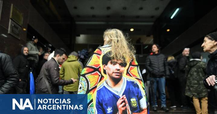 Suspendieron la audiencia preliminar del caso Maradona