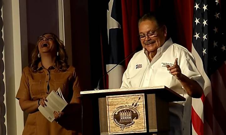 Jorge Rivera Nieves presenta su libro