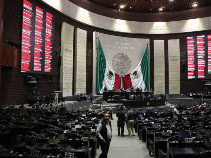 Diputados aprueban aumentar hasta 15 años las penas por despojo y reconocen la violencia simbólica