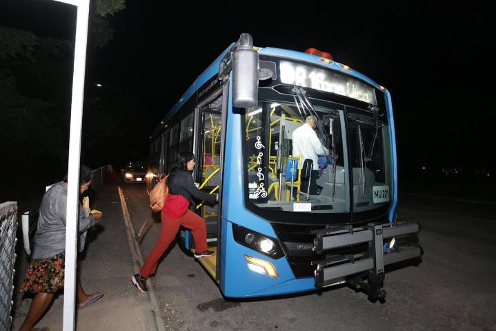 Estudiantes tendrán transporte Va y Ven por 3 pesos durante el Día del Bachiller en Xmatkuil