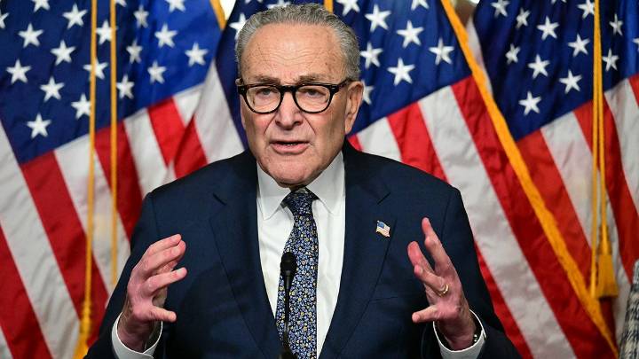 Democrats refuse to end pain for Americans as shutdown reaches historic milestone