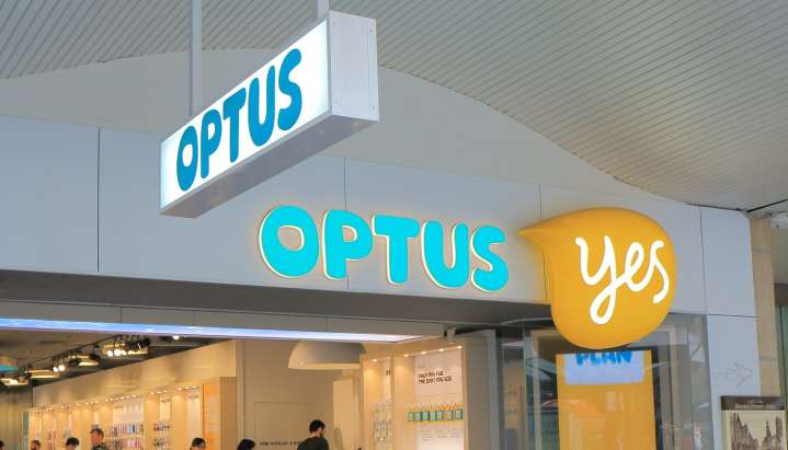 Optus woes continue as outage affects 60,000 households