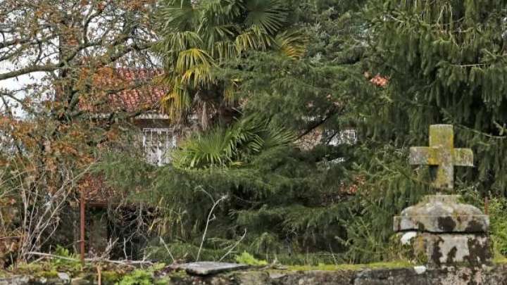 Desalojan al okupa del chalé de Teo donde se cometió el crimen de Asunta