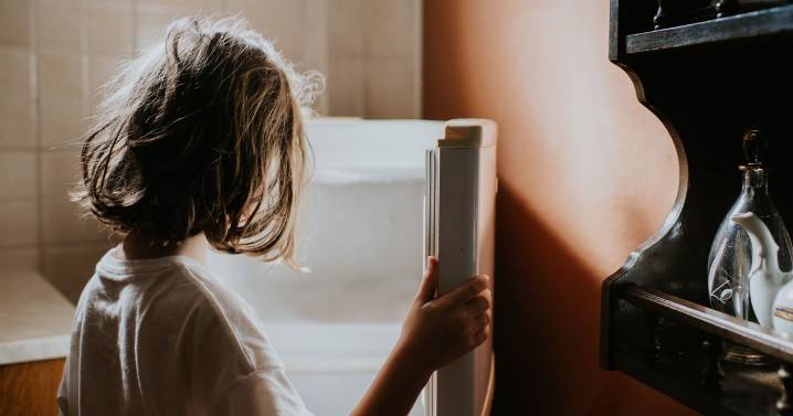 Benefits better way to get people out of poverty than work, research says