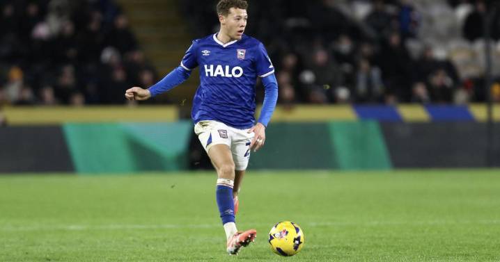 Ipswich Town: Kasey McAteer hailed as 'outstanding' in Hull win